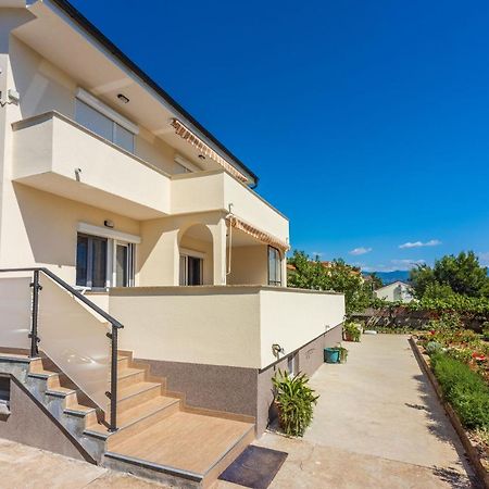 Apartments Star By The Sea Čižići Eksteriør billede
