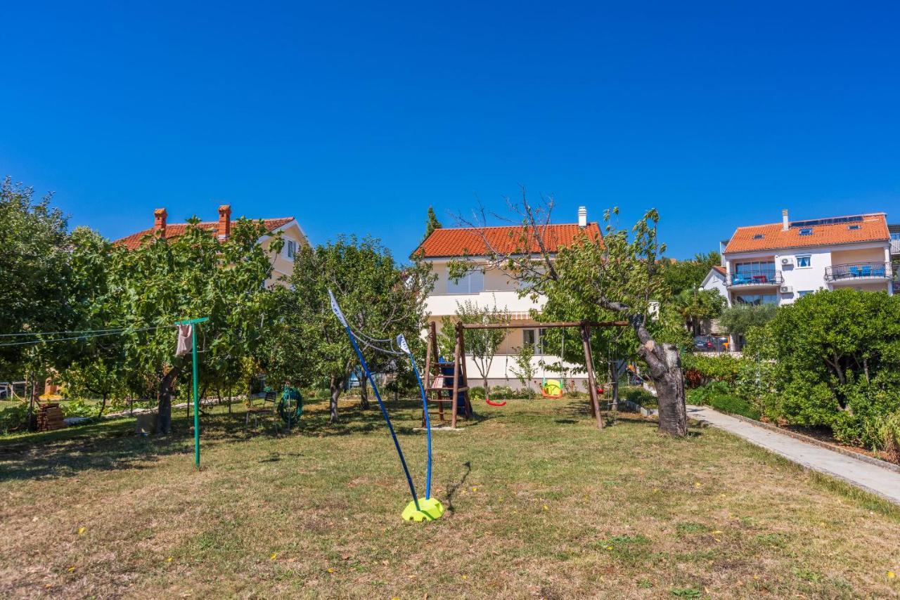 Apartments Star By The Sea Čižići Eksteriør billede